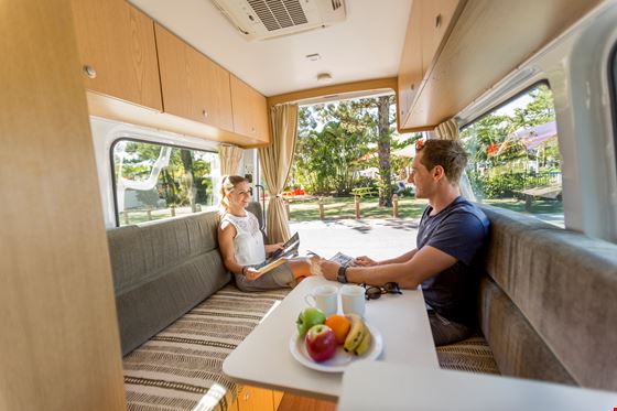 Apollo Euro Tourer mieten Australia motorhome