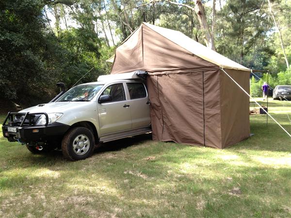 TCC Hilux brandneuer Bushcamper mit elektrischer Winde